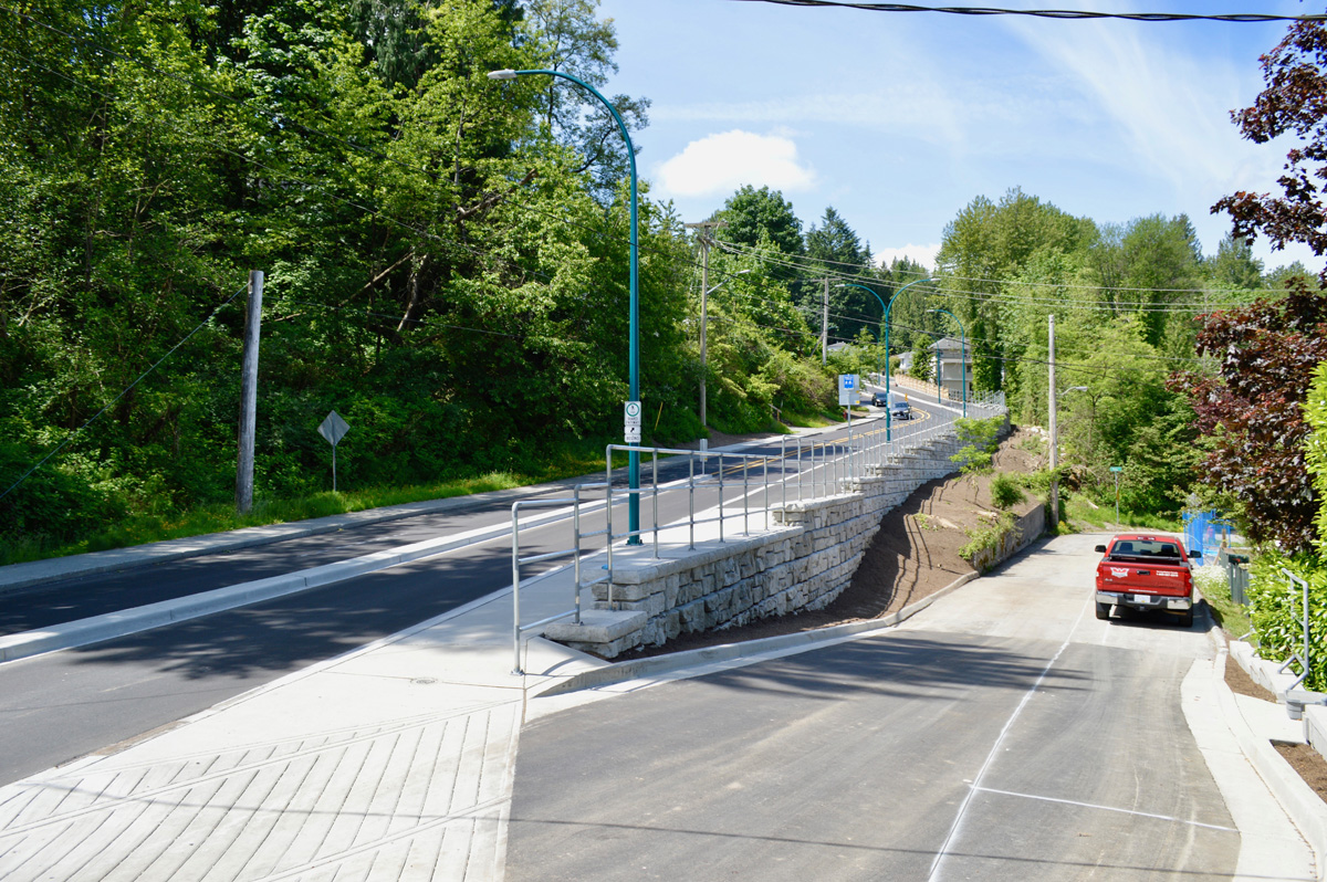 precast concrete road barriers and gravity wall