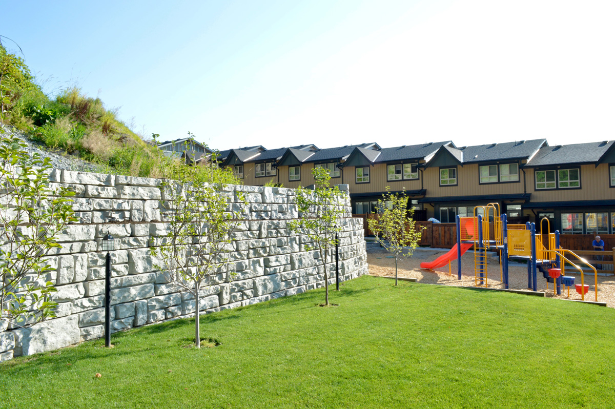 playground gravity wall