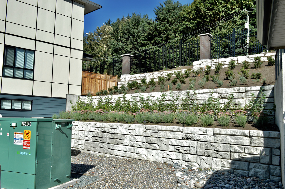 precast concrete backyard retaining wall