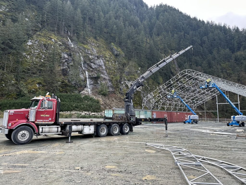 Folding Boom Crane
